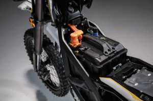 Surron Ultra Bee – Electric Dirt Bike | 12.5kW | 74V 55Ah | 90 km/h Top Speed | 140 km Range - Image 7